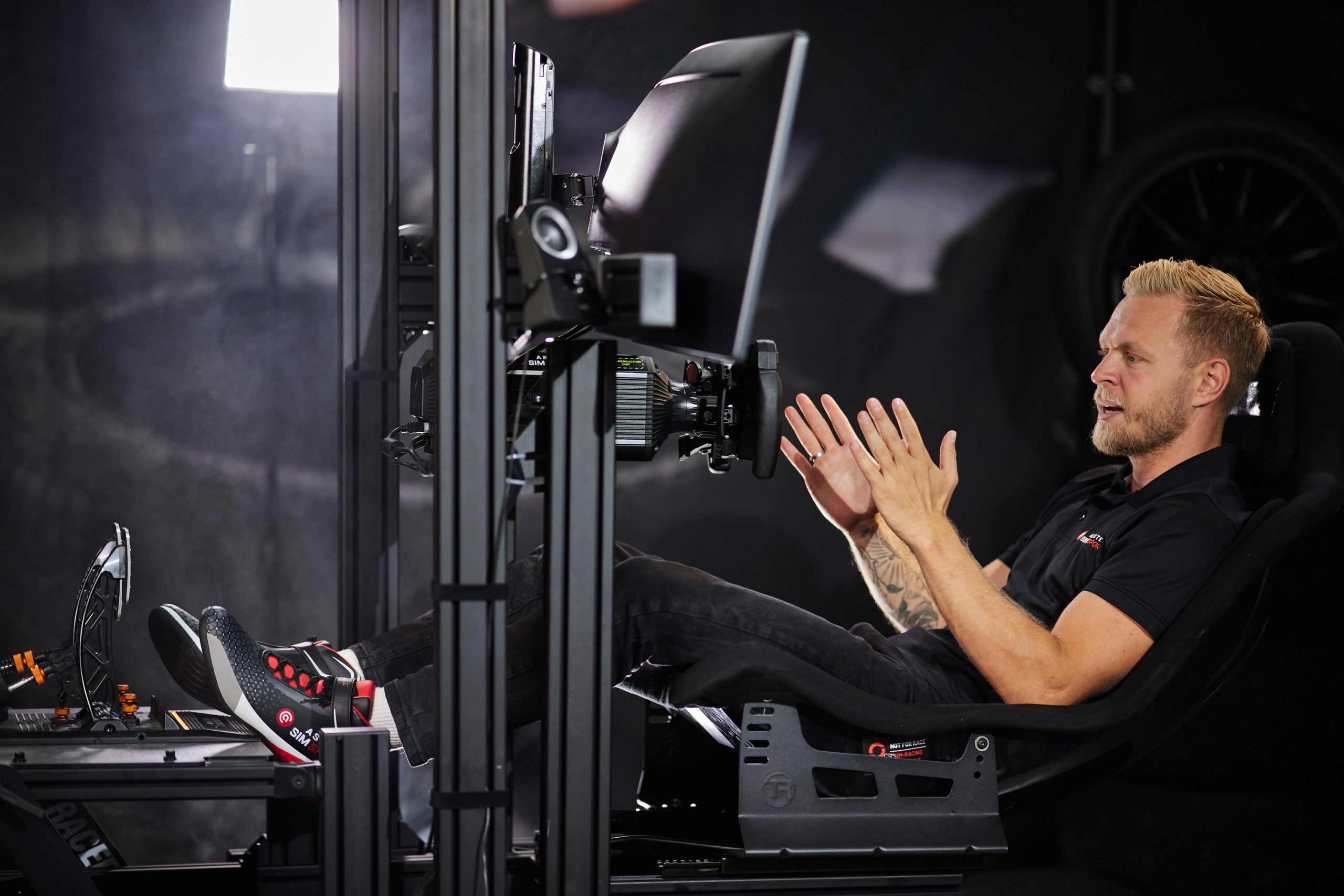 Sim Racing Ergonomics: Tips for a Comfortable and Effective Setup - Asetek